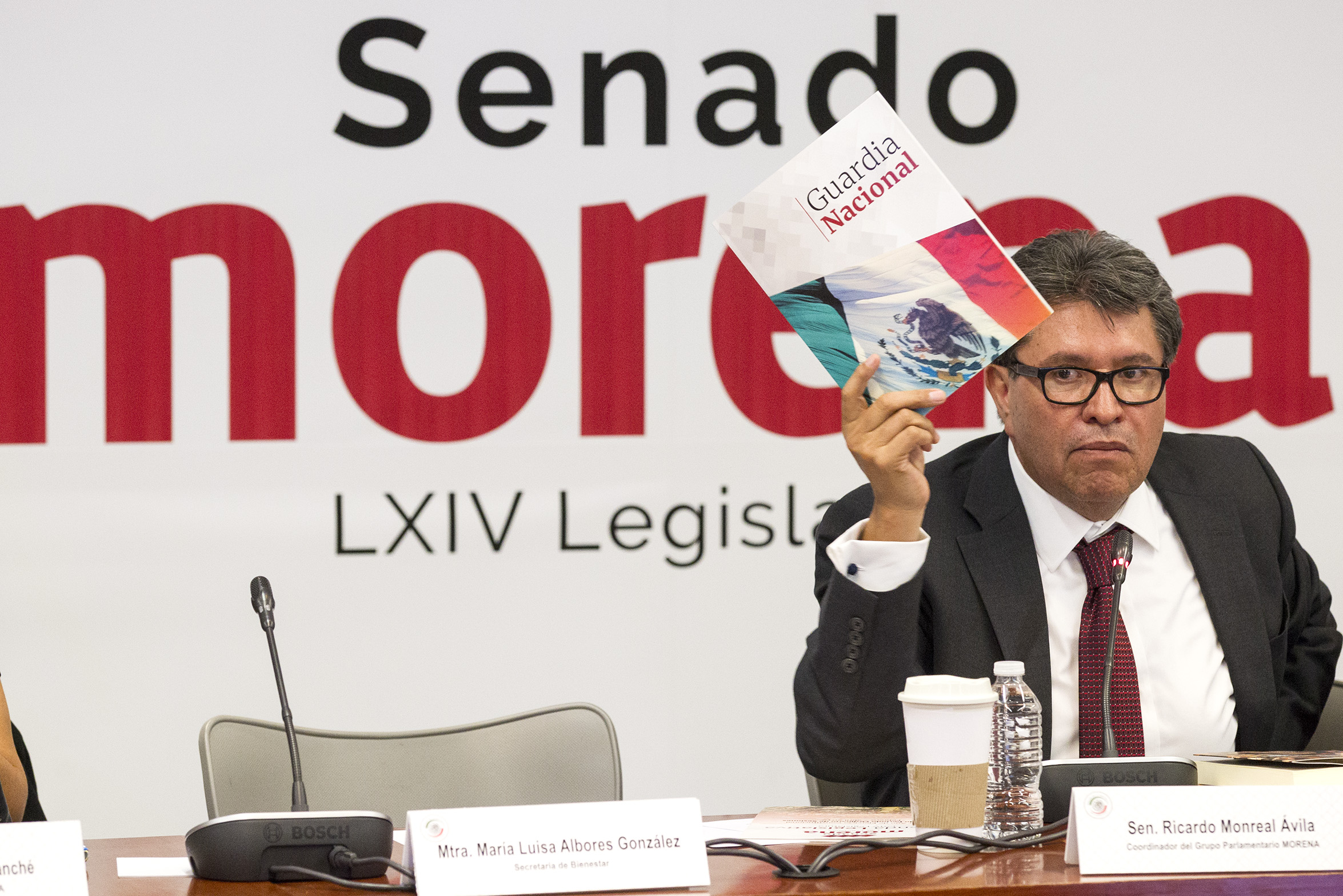 Análisis grafológico de la firma de Ricardo Monreal