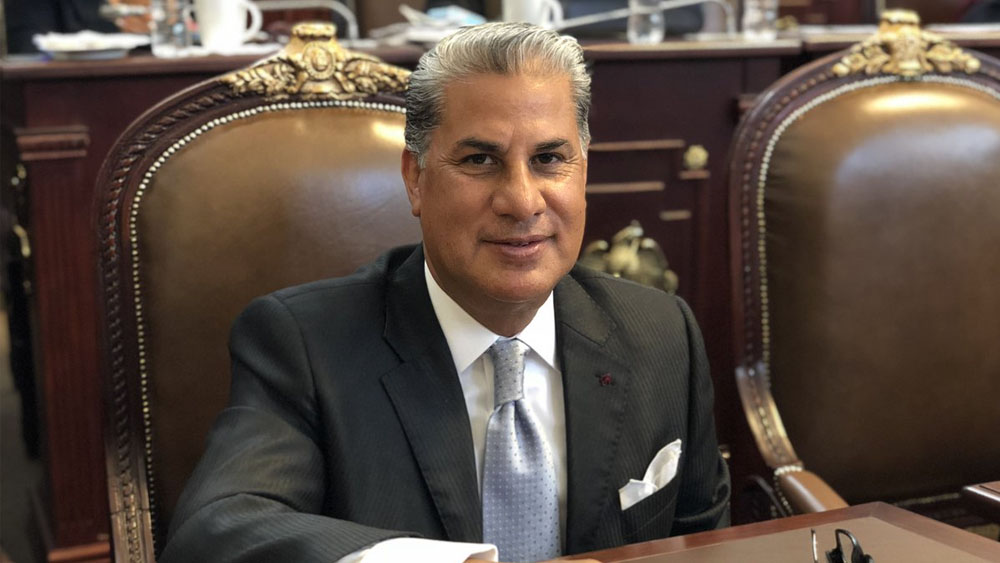 Polevnsky divide a Morena: Alejandro Rojas Díaz Durán