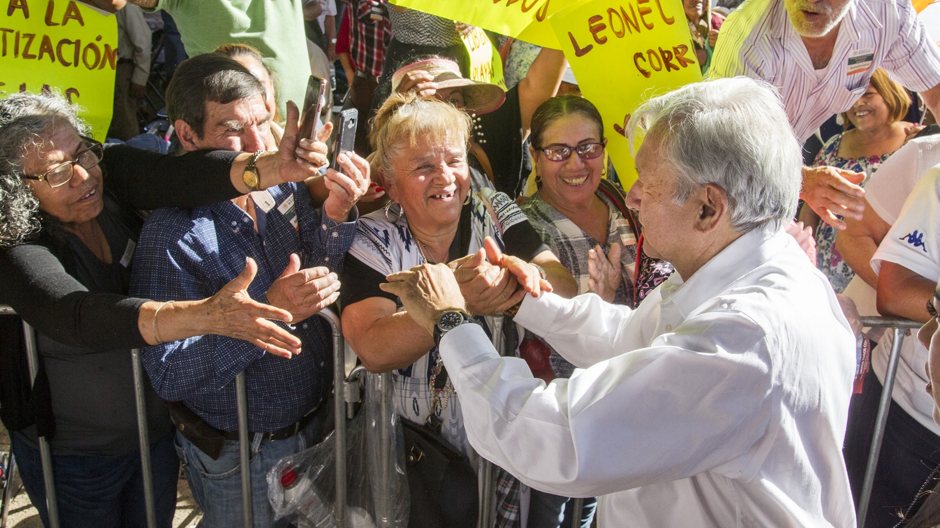 López Obrador prepara entrega de apoyos en Puebla