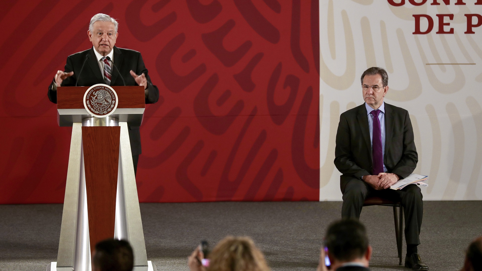 AMLO y SEP se comprometen a abrogar la Reforma Educativa