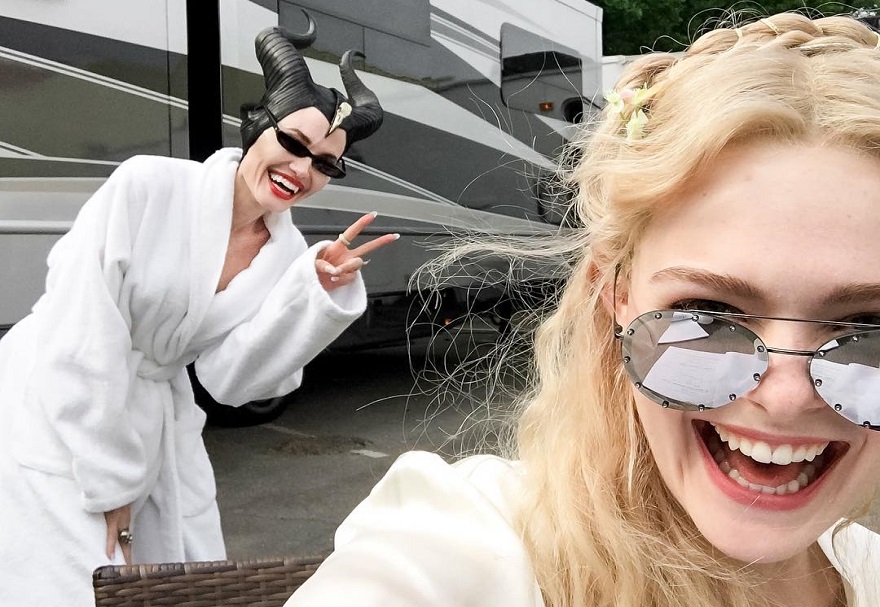 Disney revela póster y fecha de estreno de Maléfica 2 - angelina-jolie-y-elle-fanning