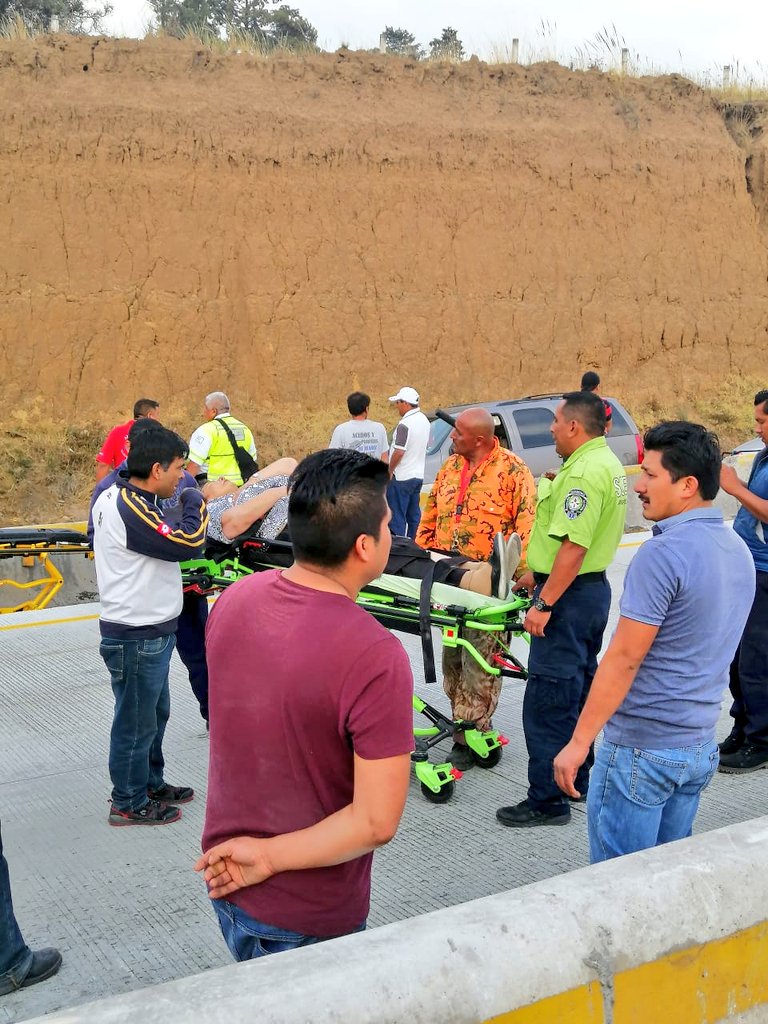Choque de autobús y pipa en la México-Puebla deja al menos 25 lesionados - autobus-accidente-mexico-puebla-2