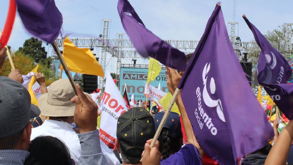 AMLO agradece apoyo al PES tras su pérdida de registro