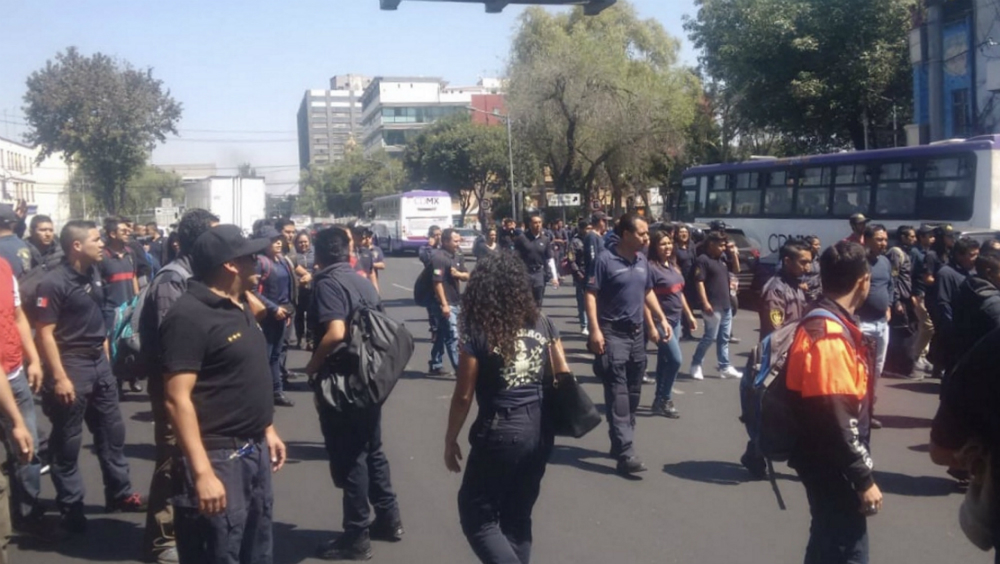 Se compromete Gobierno capitalino a resolver irregularidades en Cuerpo de Bomberos Se compromete Gobierno capitalino a resolver irregularidades en Cuerpo de Bomberos