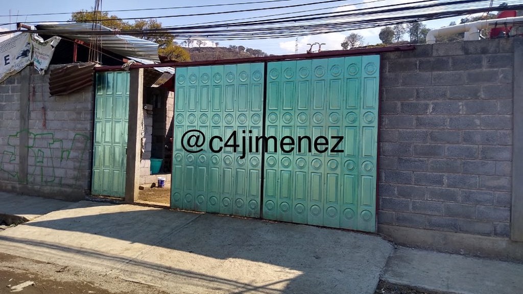 Hallan bodega de autos robados en Xochimilco