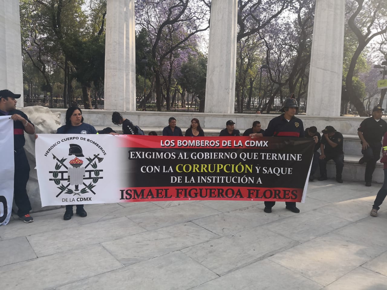 Se compromete Gobierno capitalino a resolver irregularidades en Cuerpo de Bomberos - bomberos