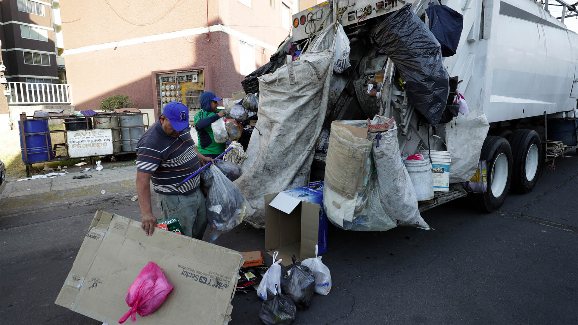 Semarnat pide regular basureros por consecuencias a la salud