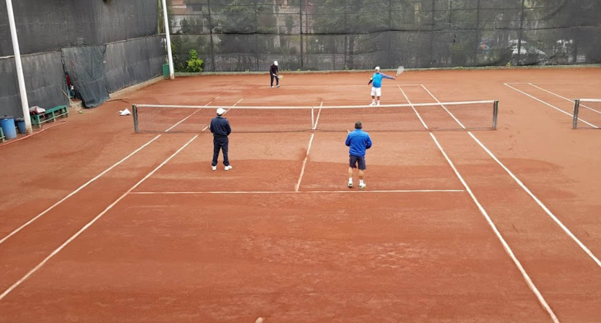 Investigan a Universidad de Hidalgo por posesión de hotel y gasolinera - canchas-de-tenis-del-club-universitario