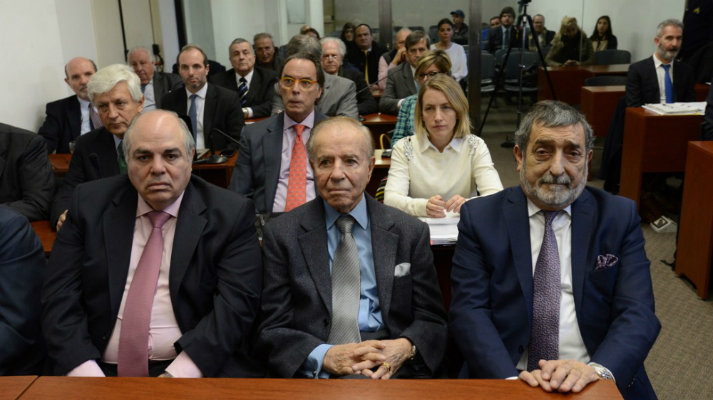 Condenan a expresidente argentino Menem a 3 años y 9 meses de prisión Condenan a expresidente argentino Menem a 3 años y 9 meses de prisión