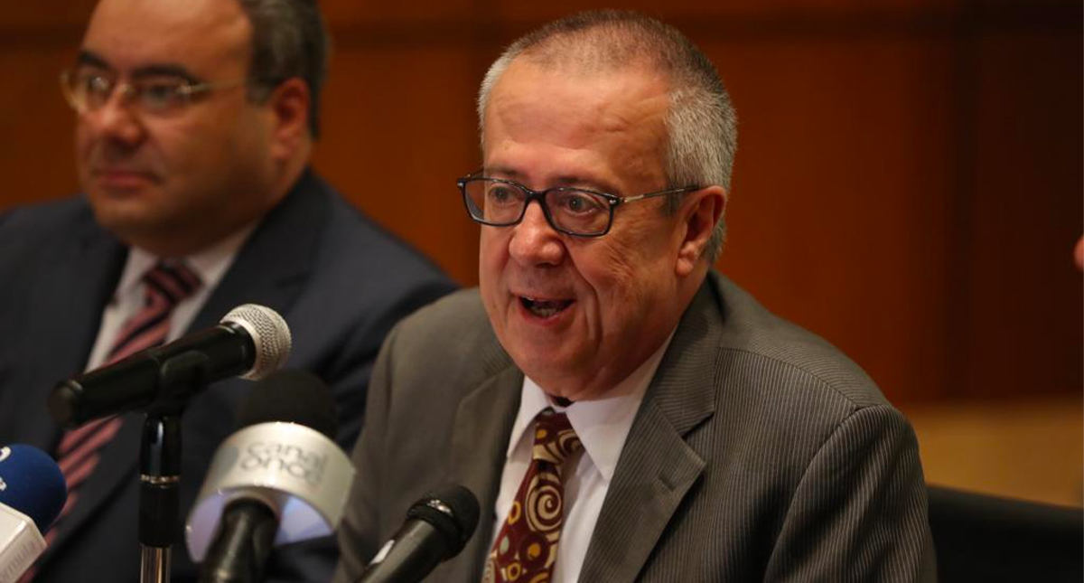 Carlos Urzúa pide “no hacer una tormenta en un vaso de agua”