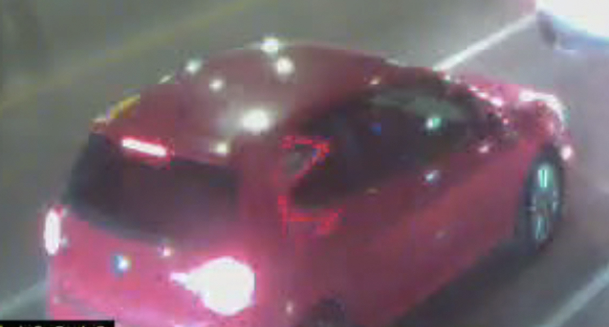 Hombre muere atropellado en Chicago - coche-en-accidente