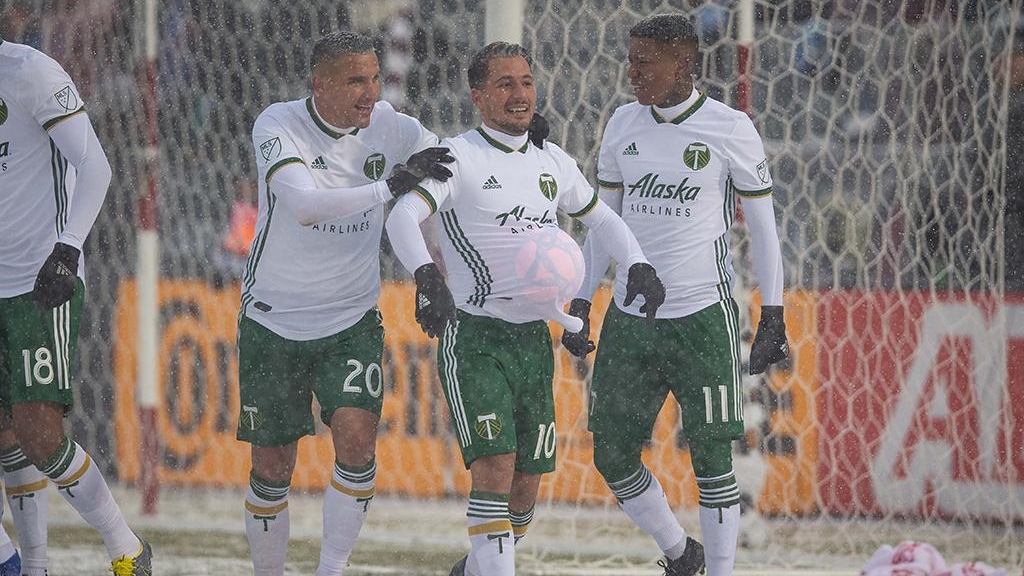 Colorado y Portland disputan el partido más frío de la MLS - colorado-portland-mls-partido-nieve-4