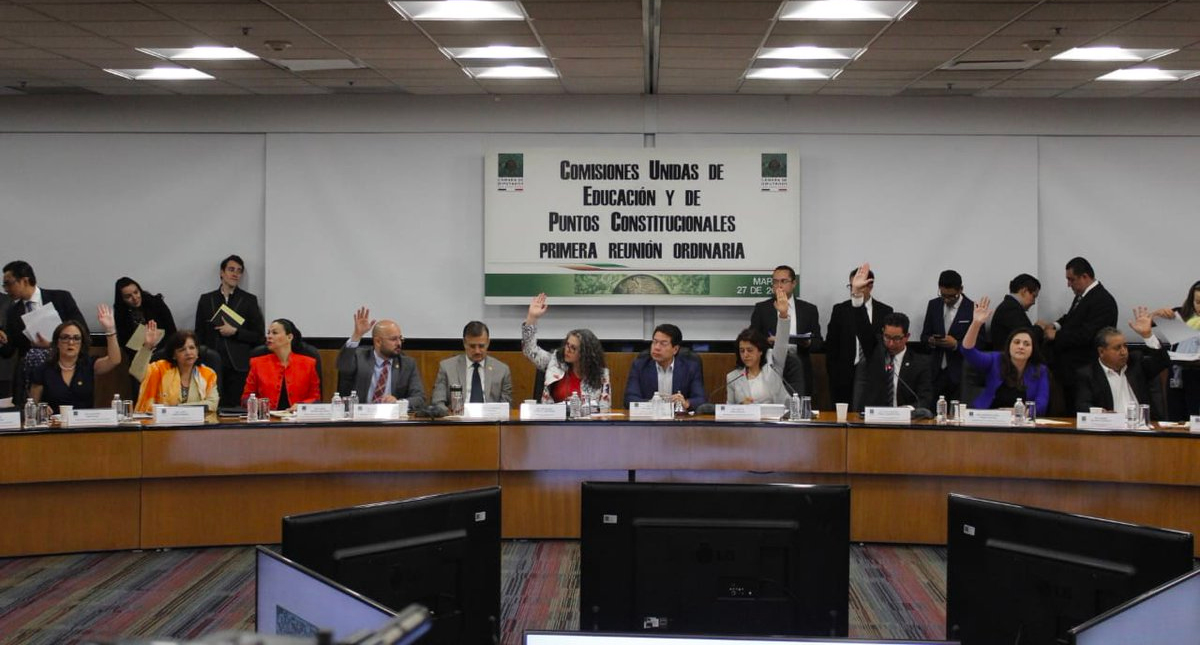 Comisiones logran quorúm y ya discuten Reforma Educativa