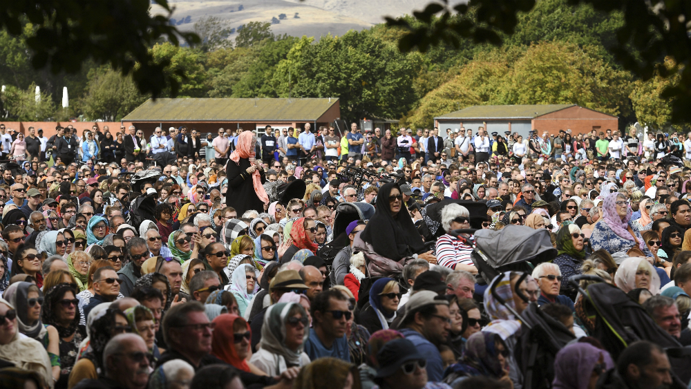 Homenaje nacional en Nueva Zelanda a víctimas de la masacre en mezquitas