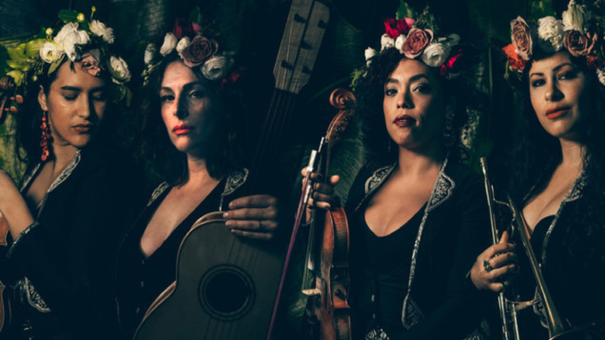 El corrido para ayudar a los migrantes indocumentados