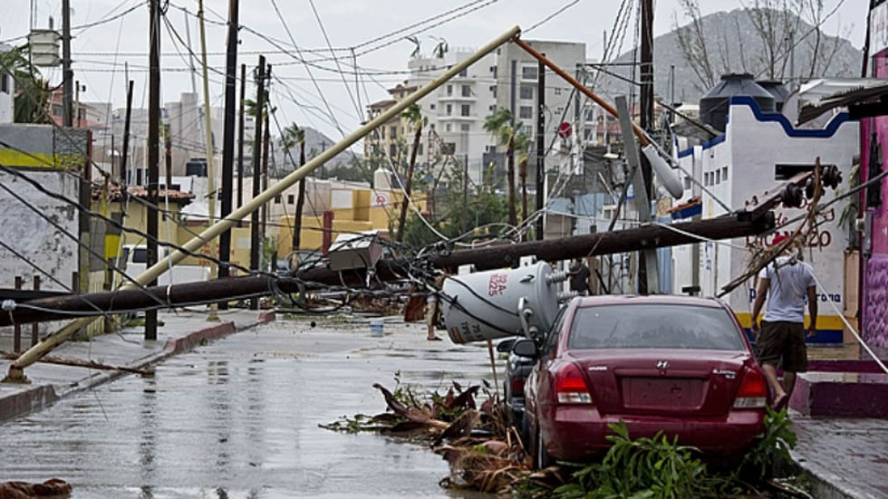 Limpian desechos del huracán Odile en mar de BCS - danos-por-huracan-odile