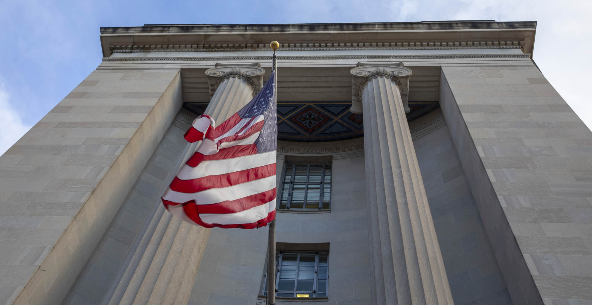 Casa Blanca desea que el informe de Mueller “siga su curso”