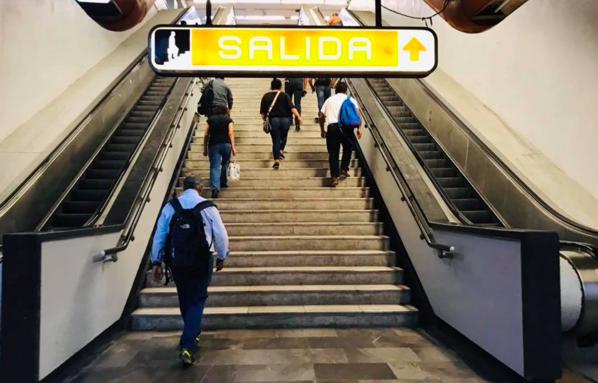 Detectan a personas que apagan escaleras eléctricas del Metro