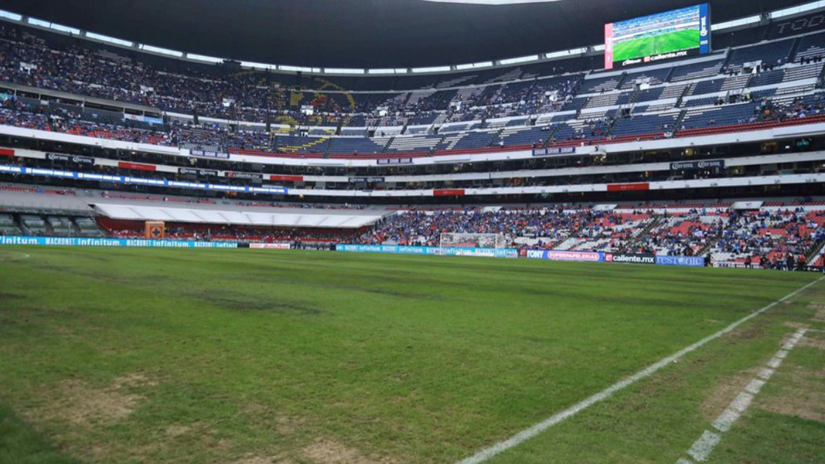 Cambiarán el césped del Estadio Azteca para partido de la NFL