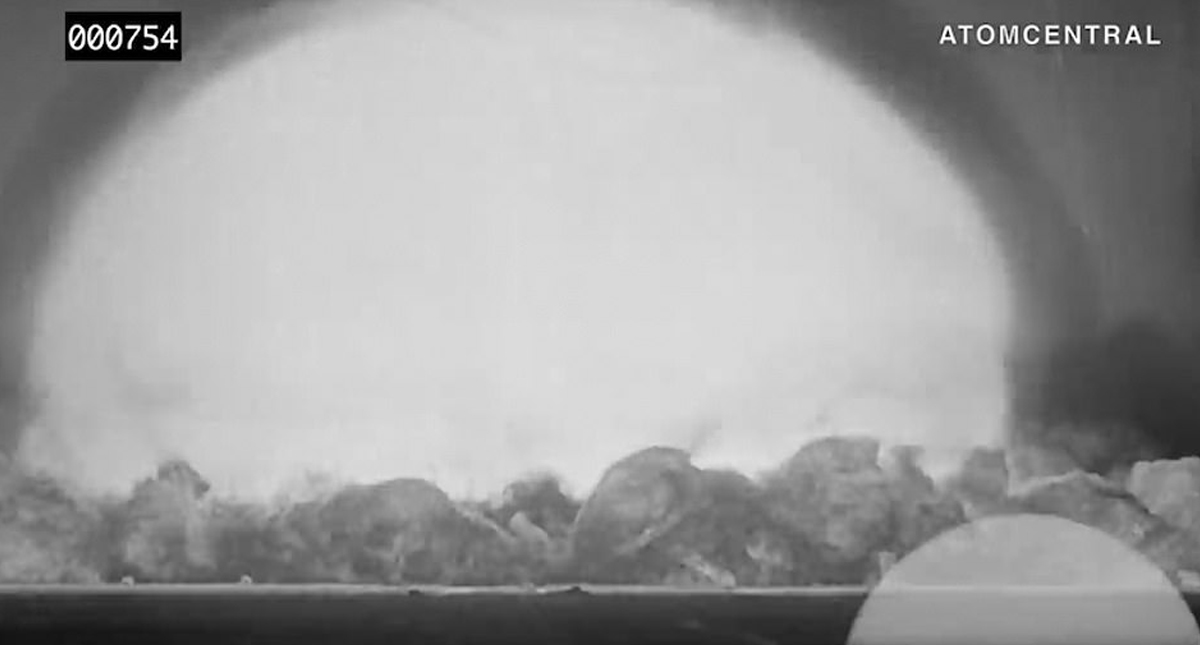 #Video Detonación remasterizada de la primera bomba nuclear