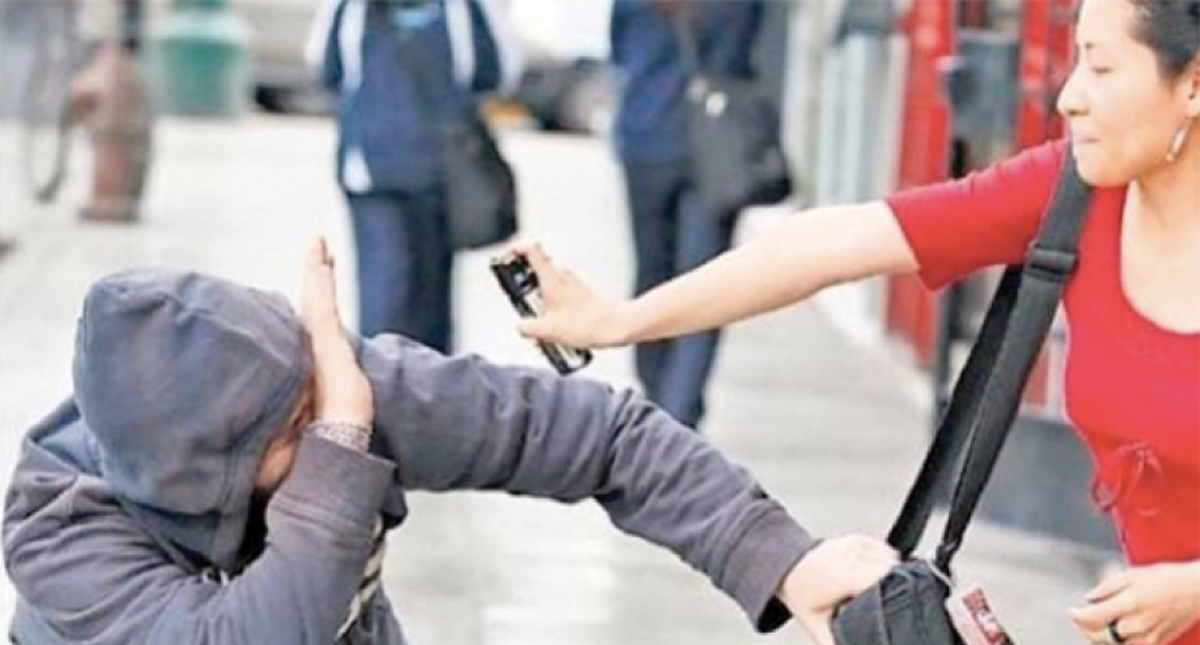 Morena propone que mujeres usen inmovilizadores y gas pimienta para defensa