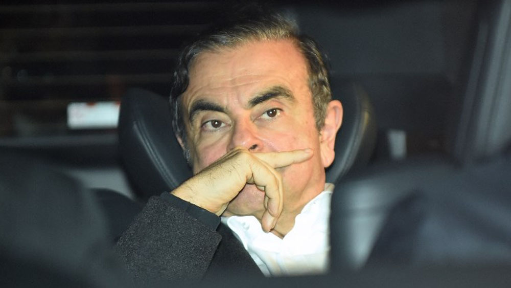 Carlos Ghosn sale de la cárcel en Tokio tras pagar fianza de 9 mdd