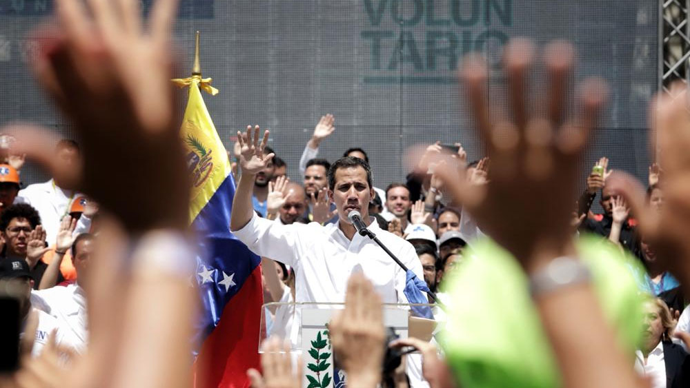 Opositores marcharán este lunes en regreso de Guaidó a Venezuela