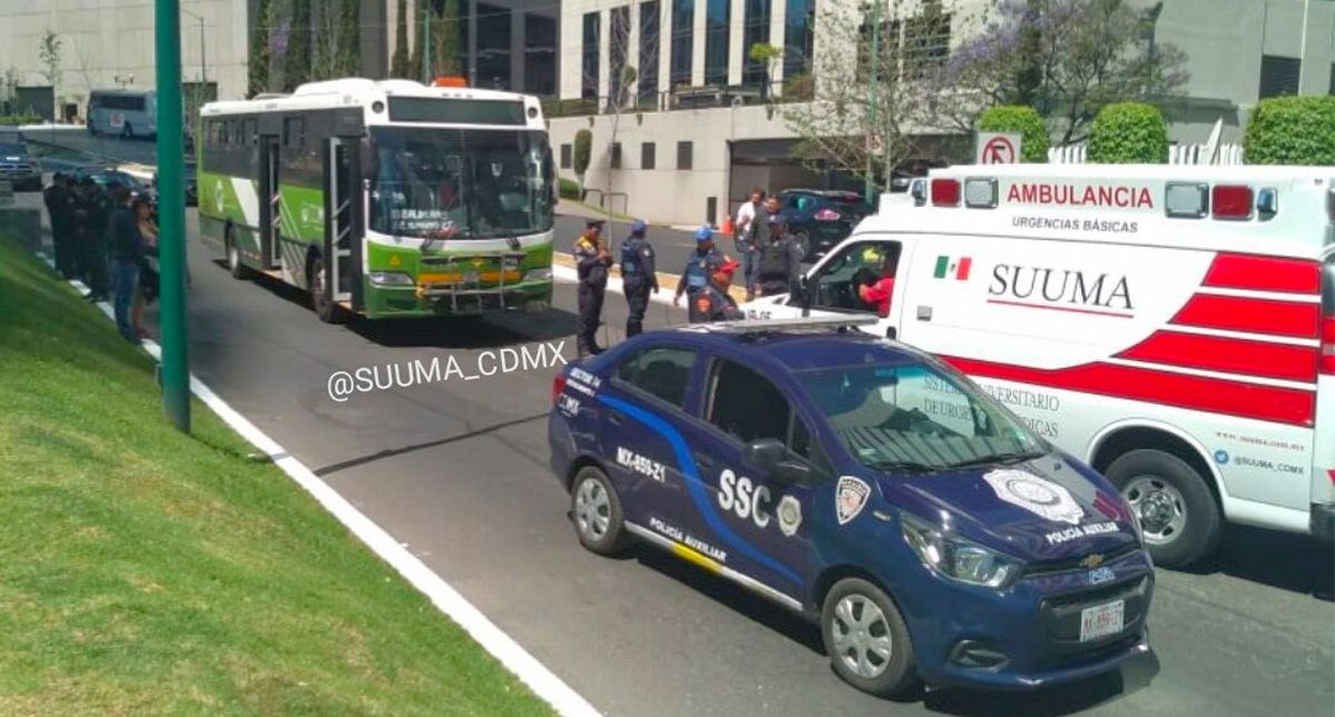 Balean a persona en Santa Fe durante asalto a transporte público