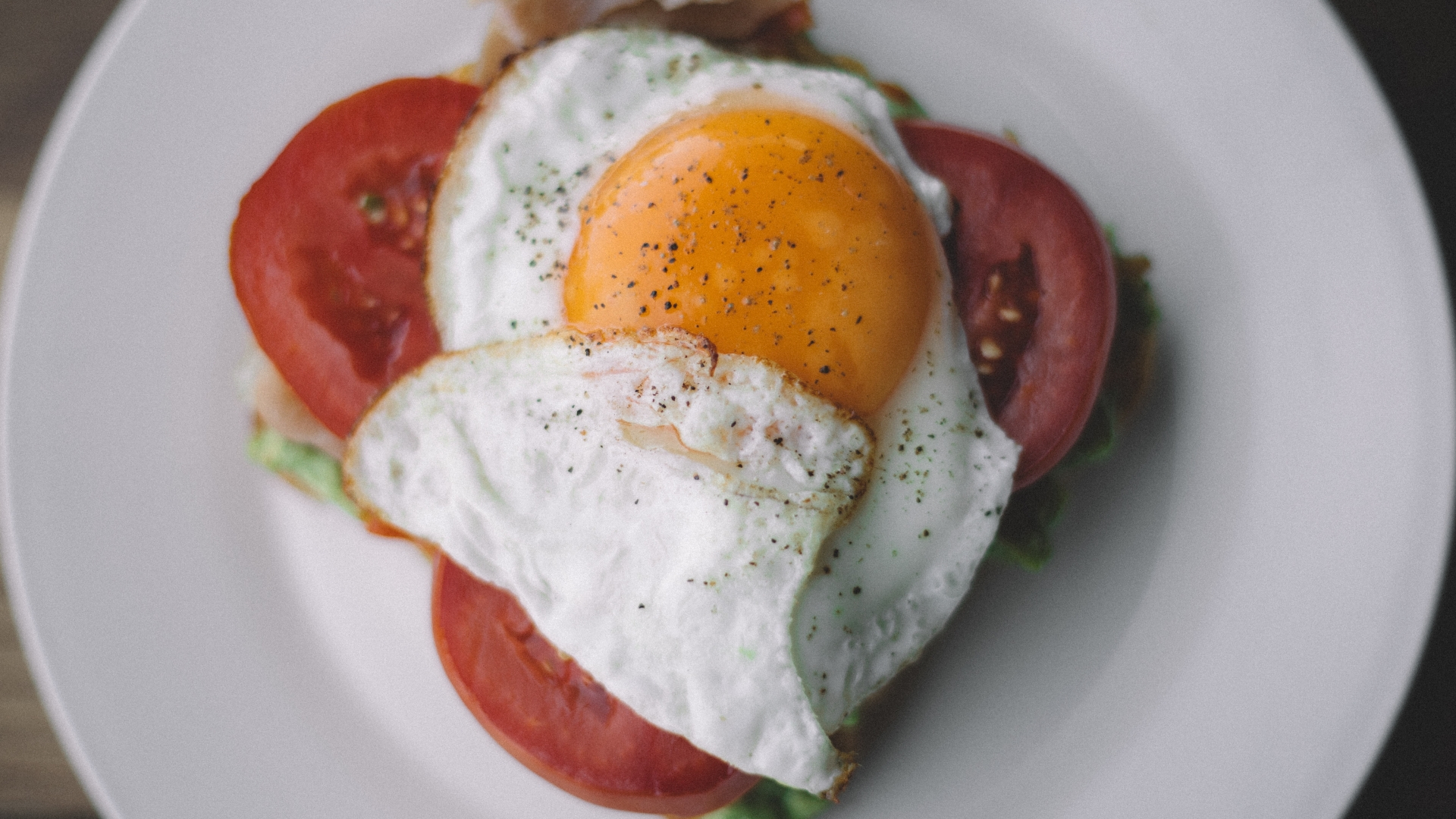 Nuevo estudio alerta sobre los peligros de comer huevo