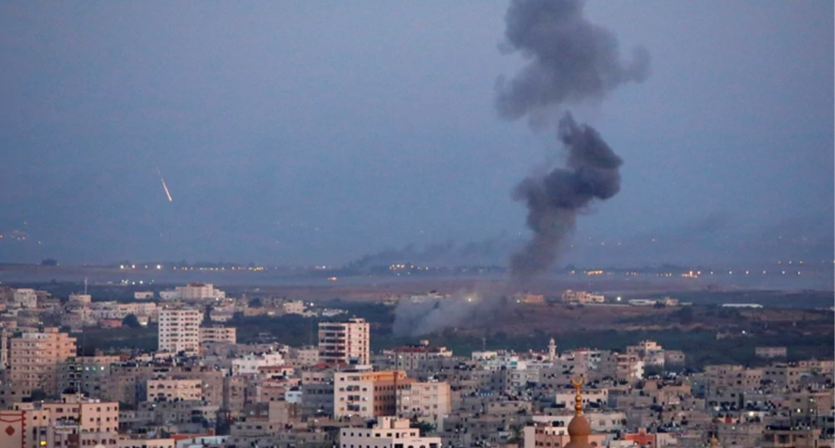 Israel ataca varios objetivos en Gaza tras lanzamiento de cohete