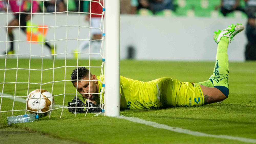 Jonathan Orozco causa baja del Tricolor