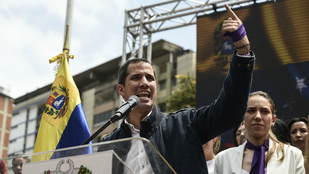 Guaidó llama a marchar con “más fuerza que nunca” en protesta por apagón