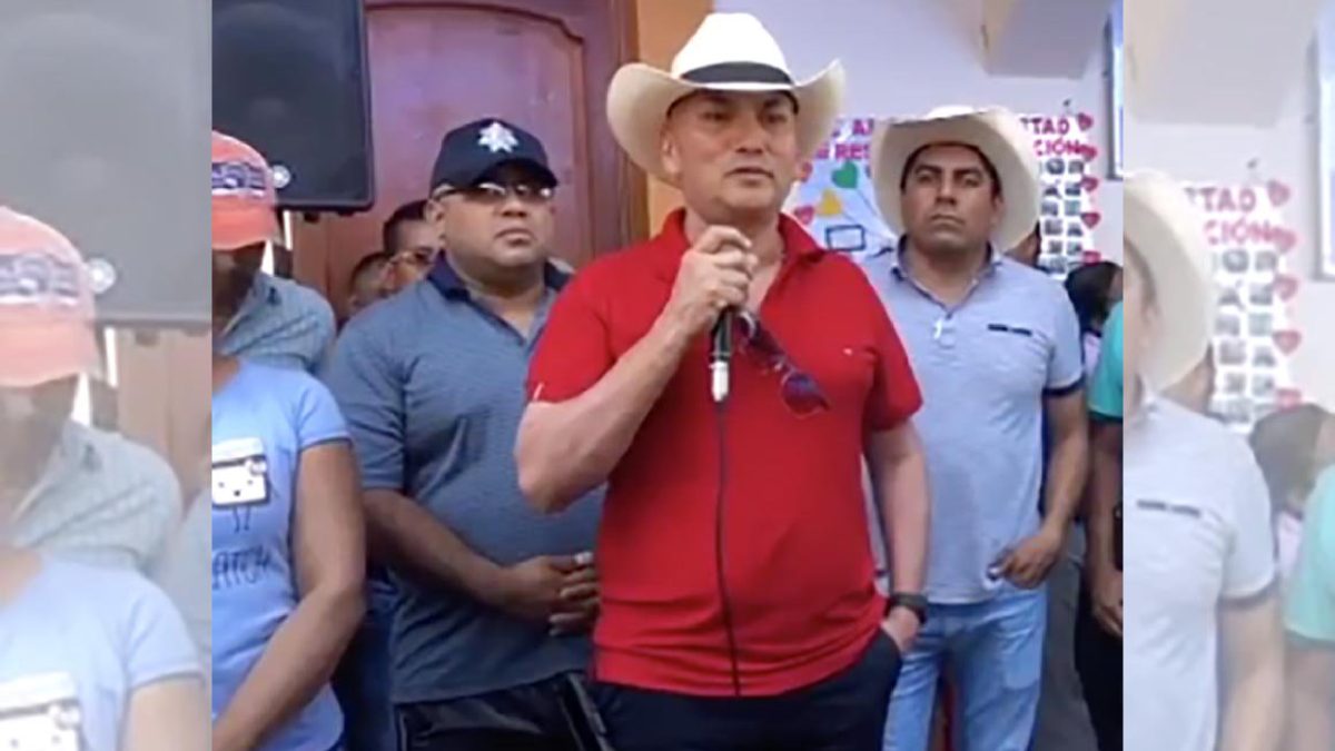 Liberan a policías estatales en Oaxaca tras más de 72 horas retenidos Liberan a policías estatales en Oaxaca tras más de 72 horas retenidos