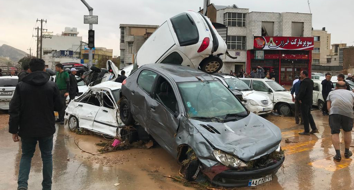 Inundaciones en Irán deja al menos 17 muertos y 74 heridos