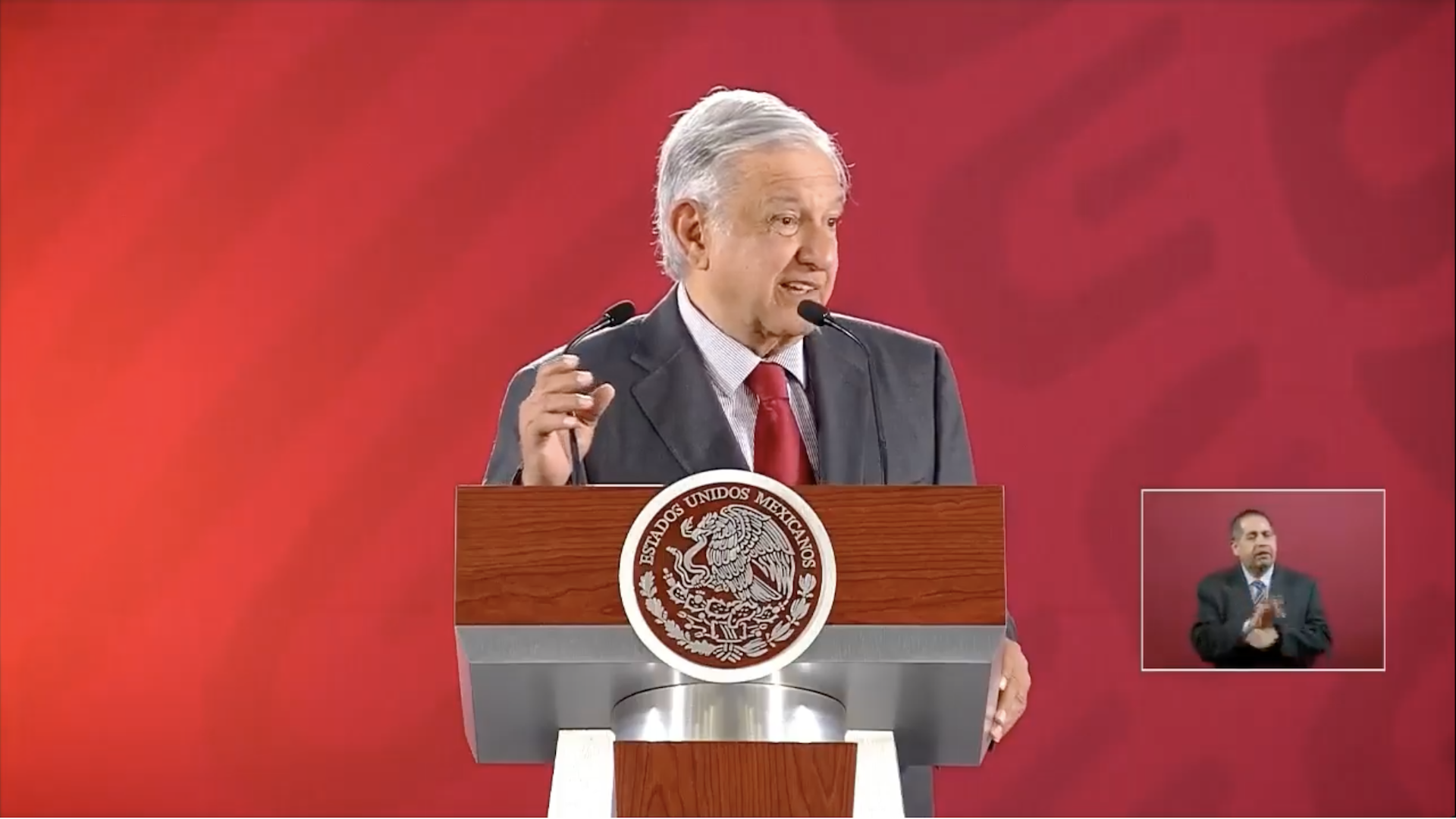 Calificadoras nos están castigando por fracaso del pasado: AMLO