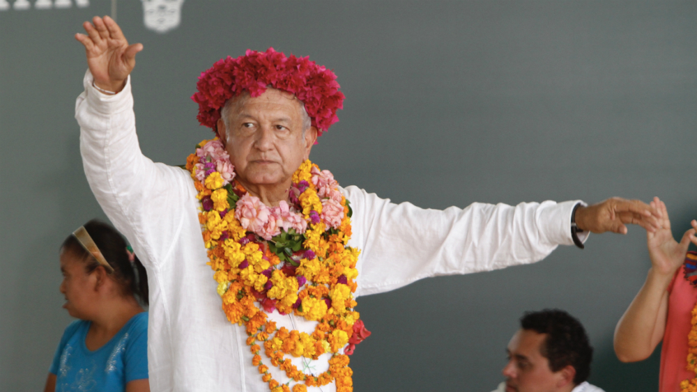 Invita AMLO a Trump a echarle un “ojito” al avión presidencial