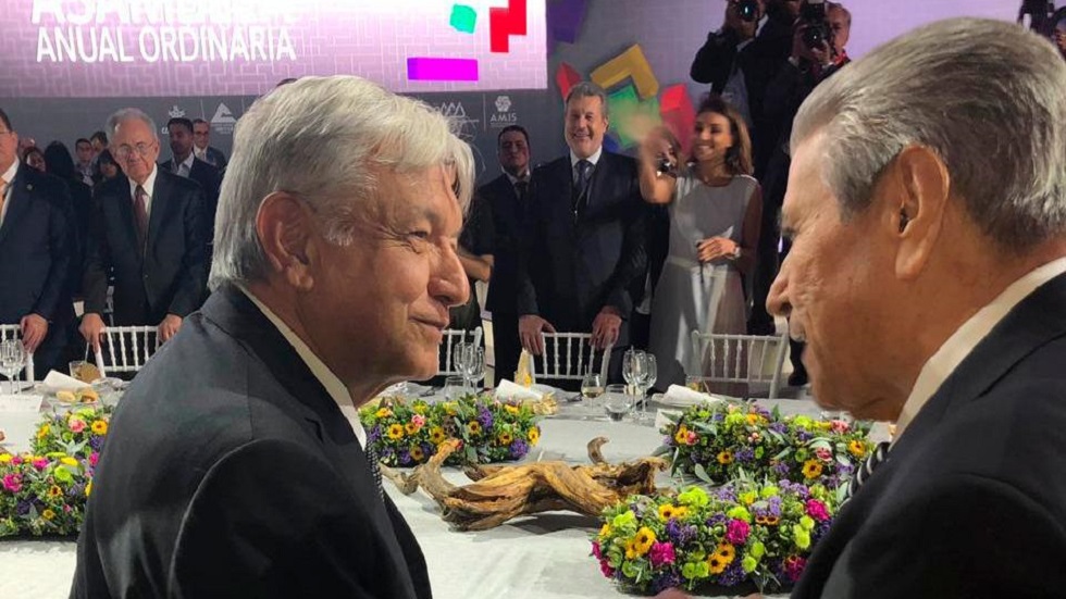 López Obrador se reúne con líder de la CTM