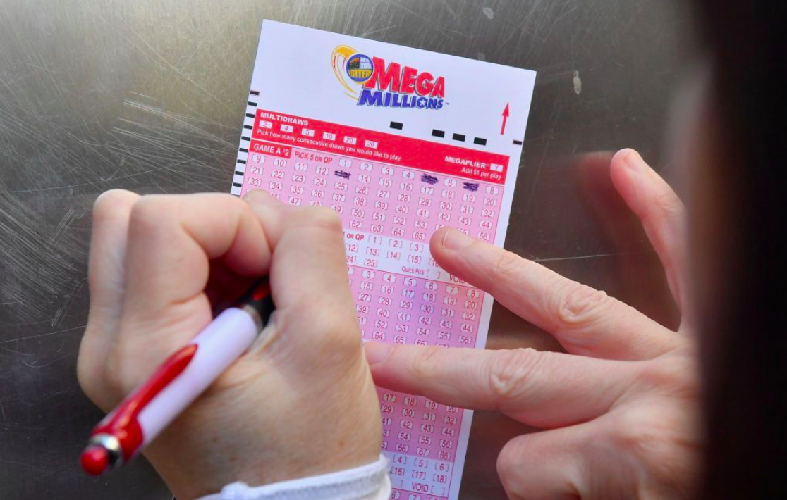 Ganador de más de mil mdd reclama su premio en Carolina del Sur