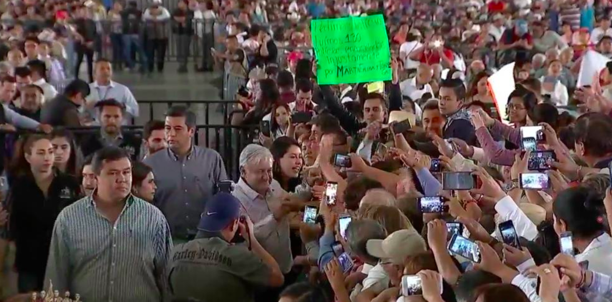 López Obrador pide elecciones limpias y libres en Puebla