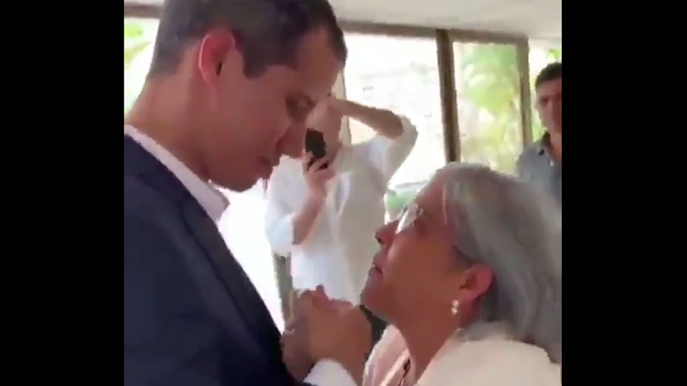 #Video El reencuentro entre Guaidó y su madre
