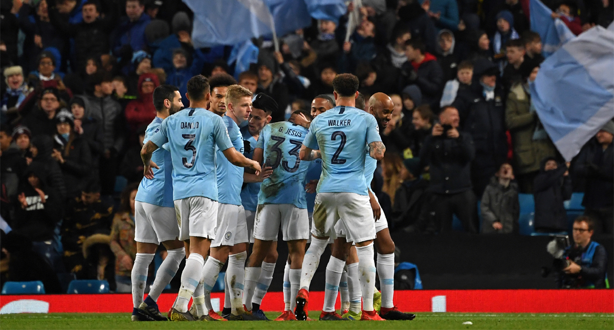 Manchester City golea 7-0 al Schalke y pasa a cuartos de la Champions
