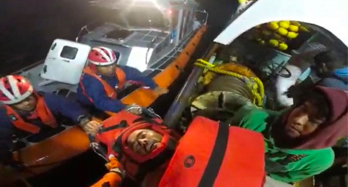 Marina auxilia a tripulante de buque pesquero en Ensenada