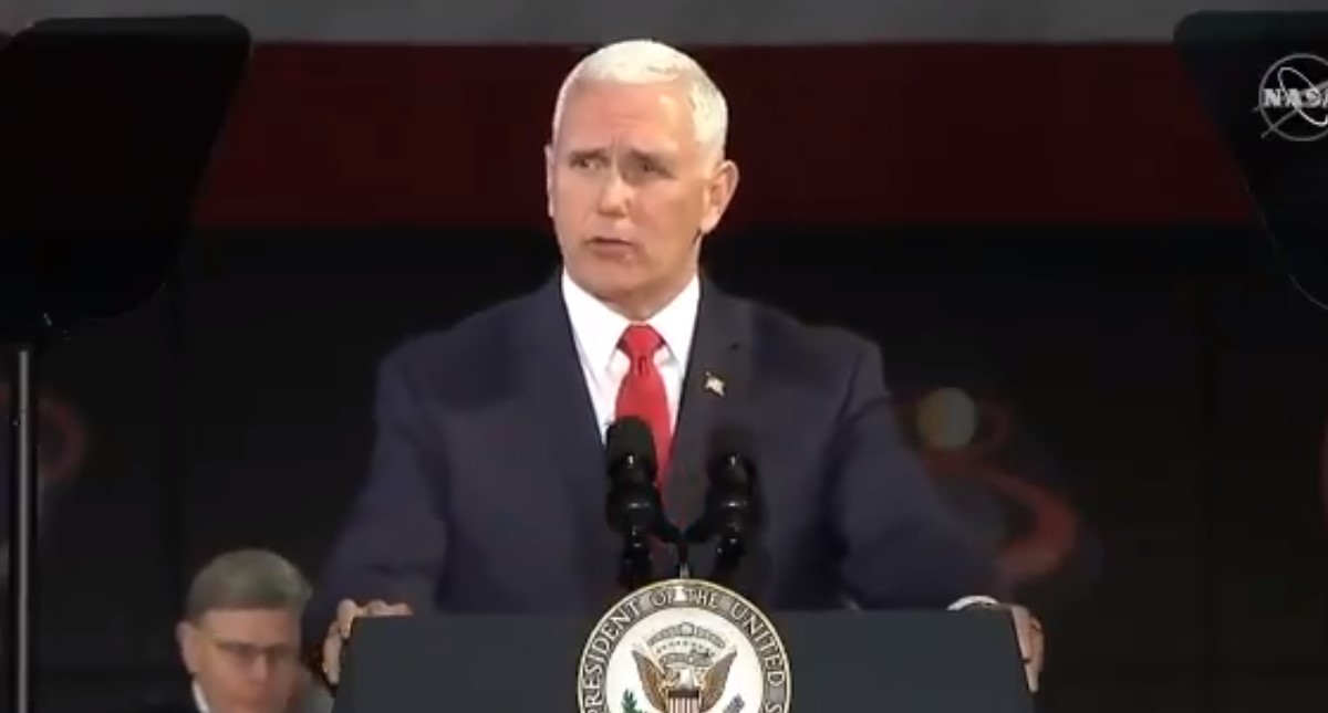 Estados Unidos anuncia planes de regresar a la Luna - mike-pence-en-consejo-nacional-del-espacio