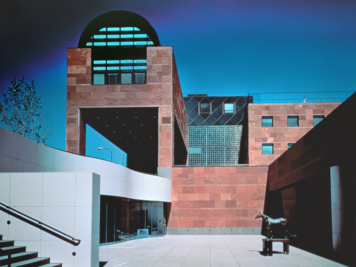 Arata Isozaki gana el premio Pritzker - moca-los-angeles-arata-isozaki