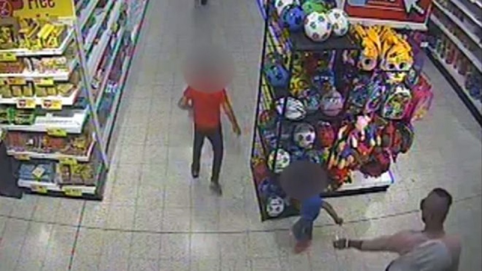 #Video Sentencian a seis por rociar ácido a niño de tres años