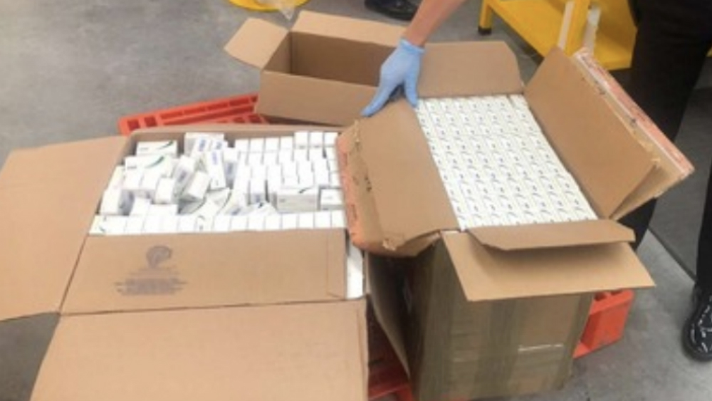 Detectan pastillas psicotrópicas en empresa de paquetería de Nuevo León