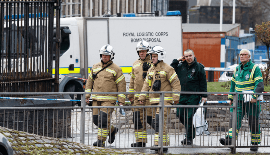 Desalojan banco y universidad de Edimburgo por paquetes sospechosos - paquetes-sospechosos