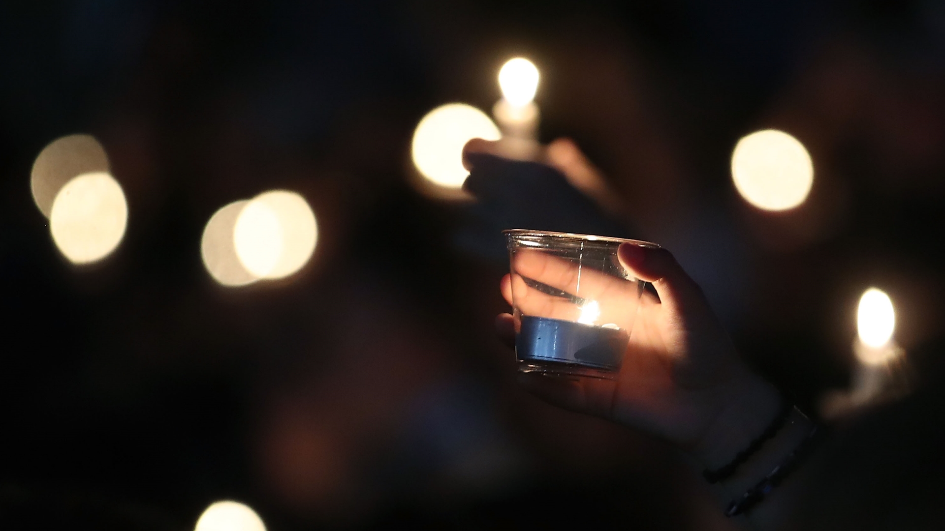 Se suicida un segundo sobreviviente de tiroteo en escuela de Florida