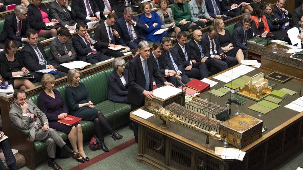 Parlamento británico vota contra Brexit sin acuerdo