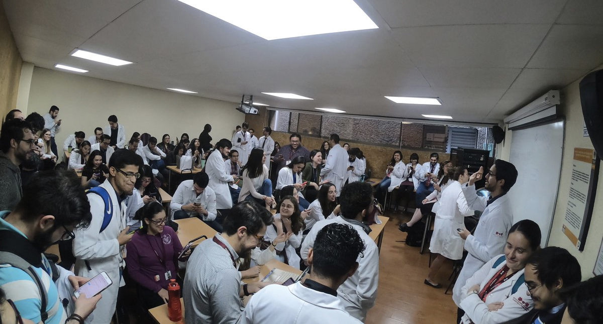 Médicos residentes de Instituto Nacional de Psiquiatría inician paro indefinido